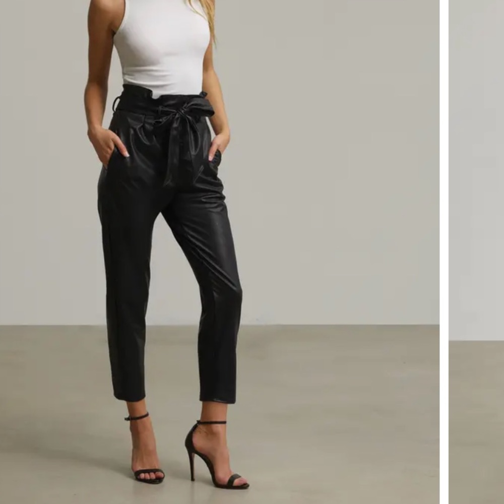 COMMANDO Paperbag Waist Faux Leather Crop Pants, BLACK SIZE SMALL 1261